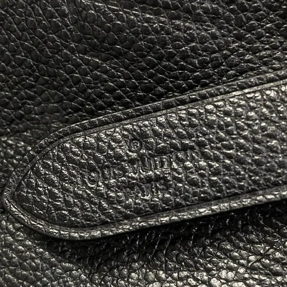 Louis Vuitton NeoNoe Monogram Empreinte Shoulder Bag M45256